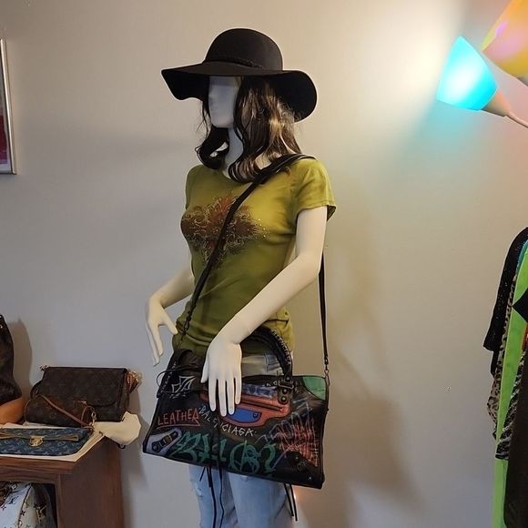 Balenciaga Black Graffiti City Bag - Picture 13 of 15